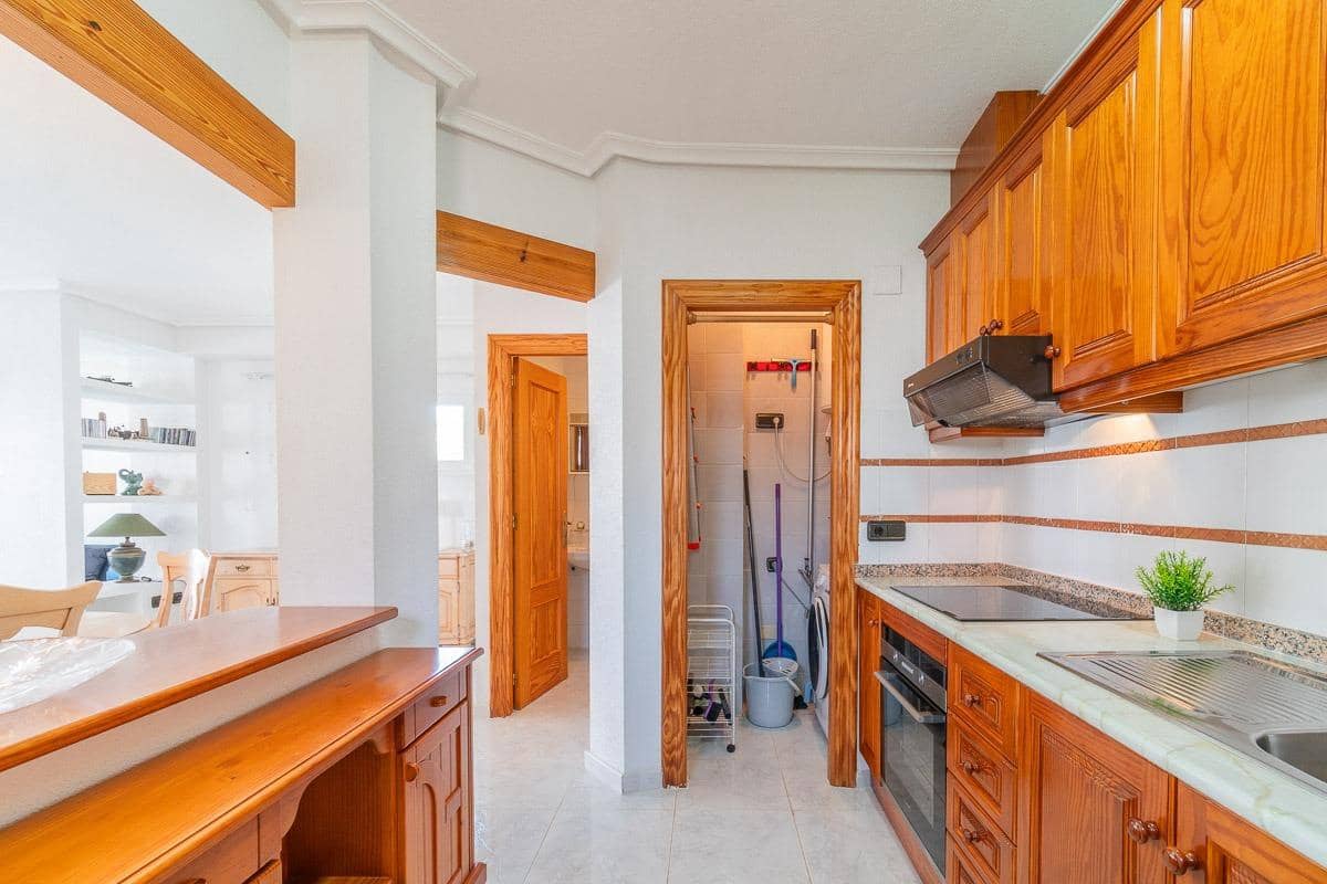 Apartamento de 2 habitaciones en Playa Flamenca en venta con piscina - 239.000 € (Ref: 10077748)
