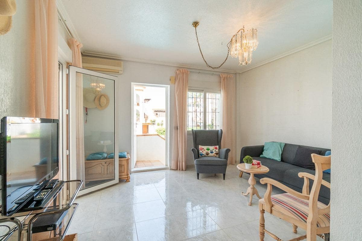 Apartamento de 2 habitaciones en Playa Flamenca en venta con piscina - 239.000 € (Ref: 10077748)