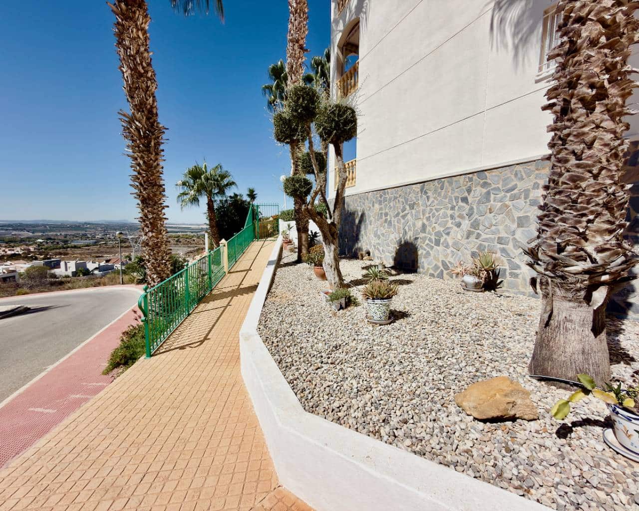 Apartamento de 2 habitaciones en Ciudad Quesada en venta con piscina garaje - 205.000 € (Ref: 10080585)