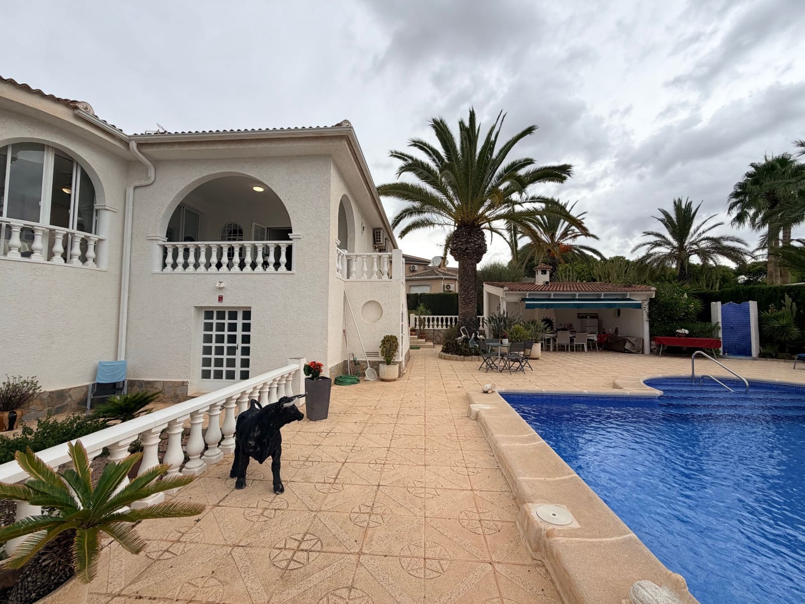 Chalet de 5 habitaciones en Ciudad Quesada en venta con piscina garaje - 770.000 € (Ref: 10085713)