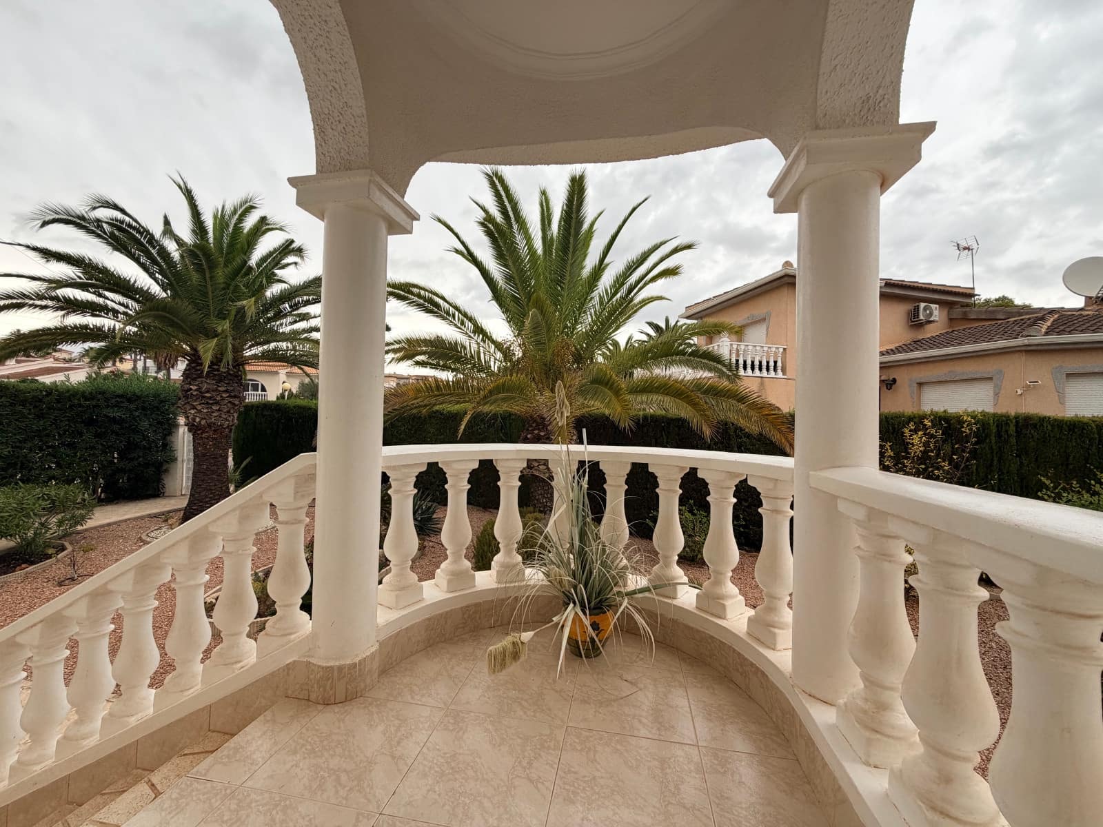 Chalet de 5 habitaciones en Ciudad Quesada en venta con piscina garaje - 770.000 € (Ref: 10085713)
