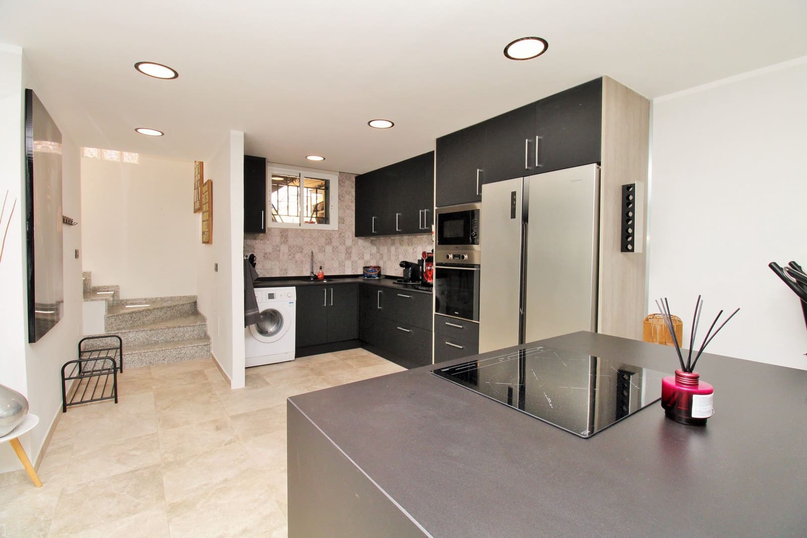 4 Zimmer Villa zu verkaufen in Villamartin mit Pool - 419.000 € (Ref: 10085715)