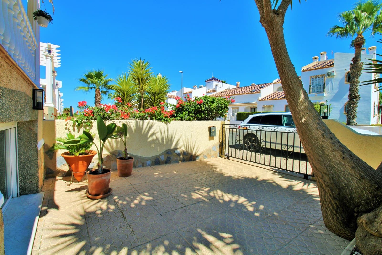 4 Zimmer Villa zu verkaufen in Villamartin mit Pool - 419.000 € (Ref: 10085715)