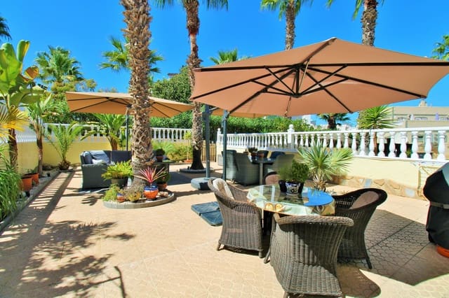 4 Zimmer Villa zu verkaufen in Villamartin, Orihuela mit Pool - 419.000 € (Ref: 10085715)