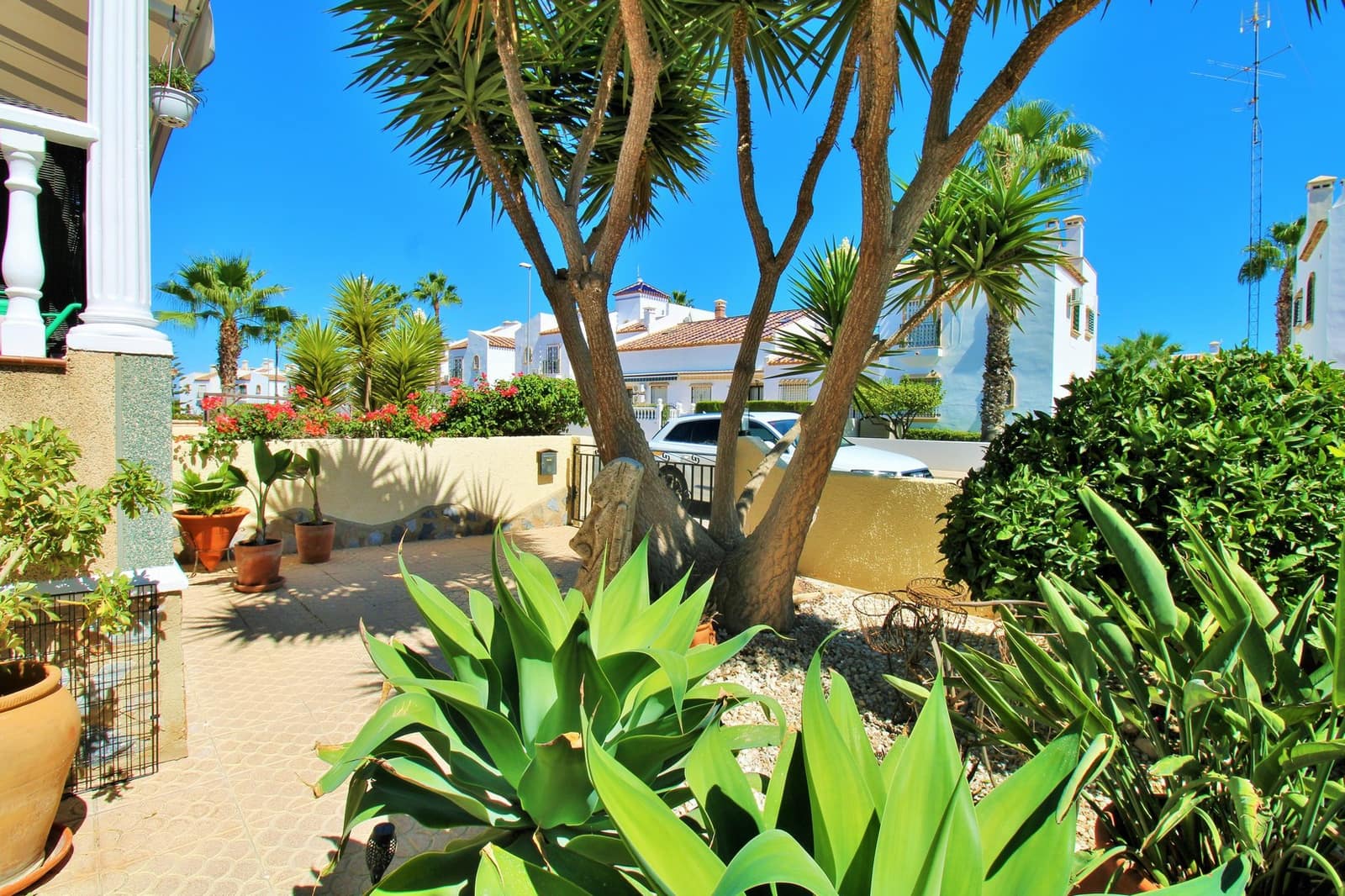 4 Zimmer Villa zu verkaufen in Villamartin mit Pool - 419.000 € (Ref: 10085715)