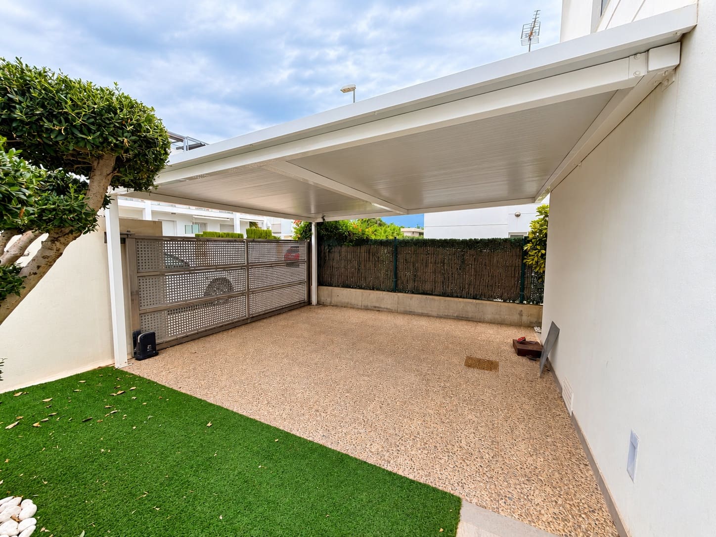 3 soverom Villa til salgs i Ciudad Quesada med svømmebasseng garasje - € 459 000 (Ref: 10089137)