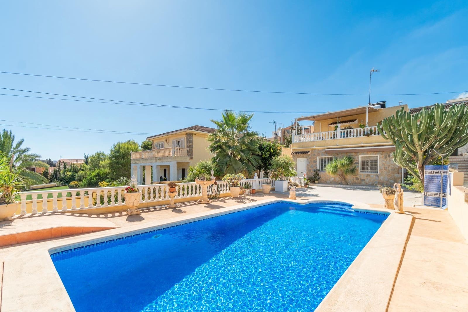 4 quarto Moradia para venda em Los Balcones com piscina garagem - 369 000 € (Ref: 10097589)