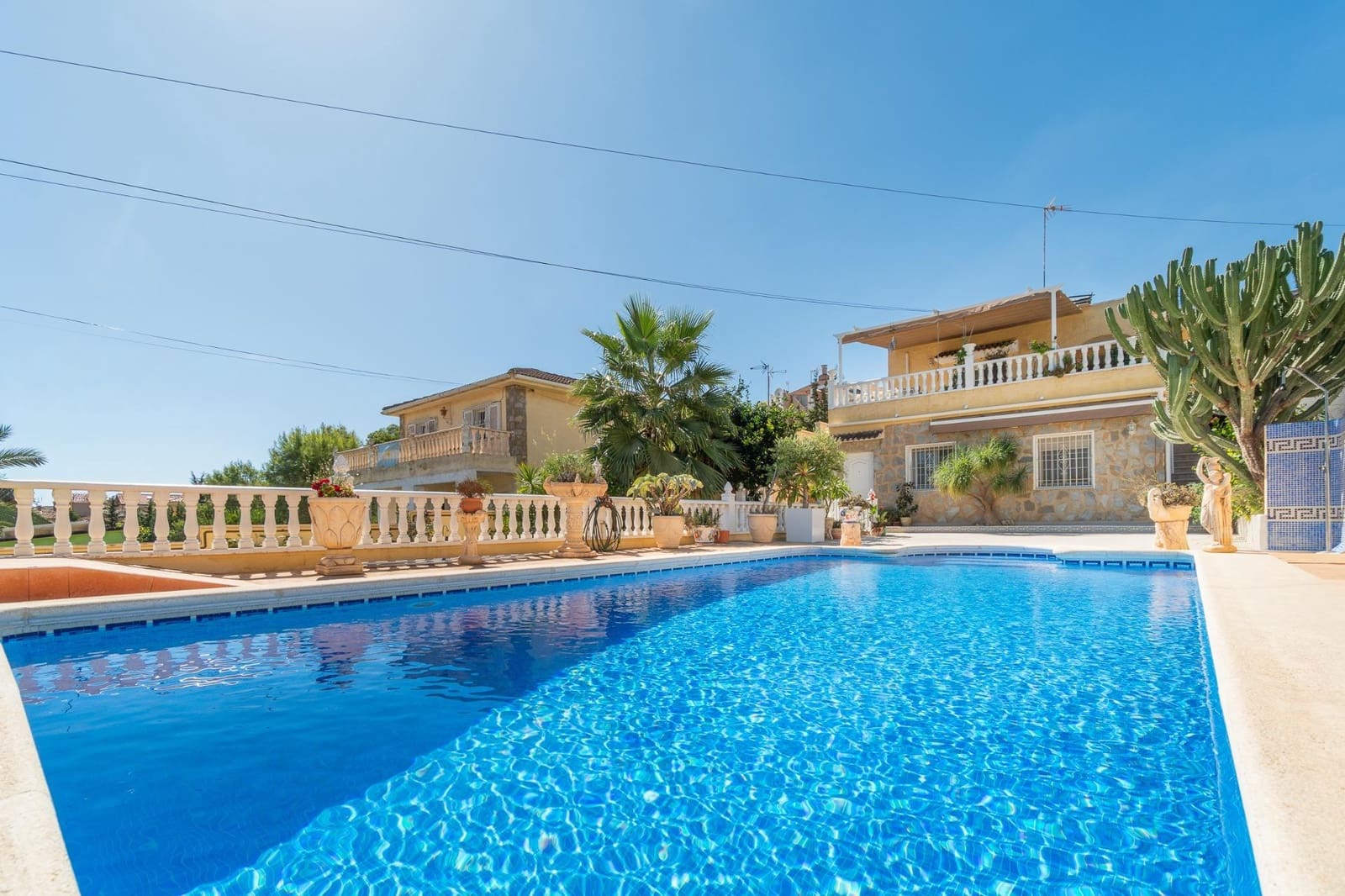 4 quarto Moradia para venda em Los Balcones com piscina garagem - 369 000 € (Ref: 10097589)