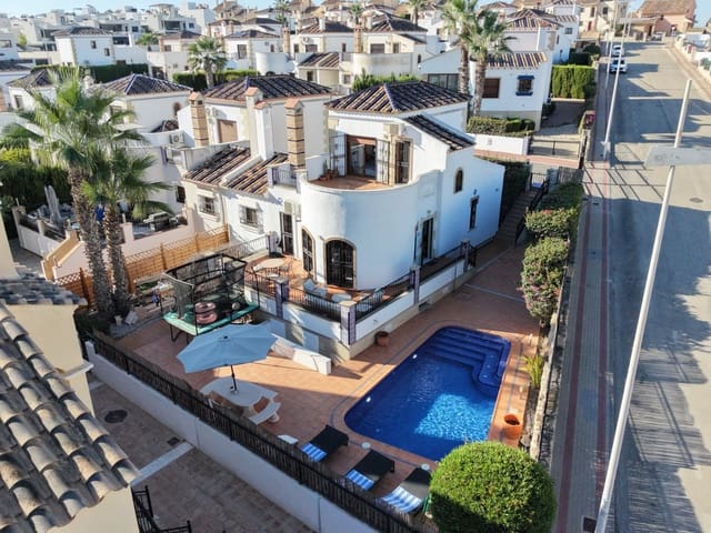 3 slaapkamer Villa te koop in Algorfa met zwembad - € 449.950 (Ref: 10101921)