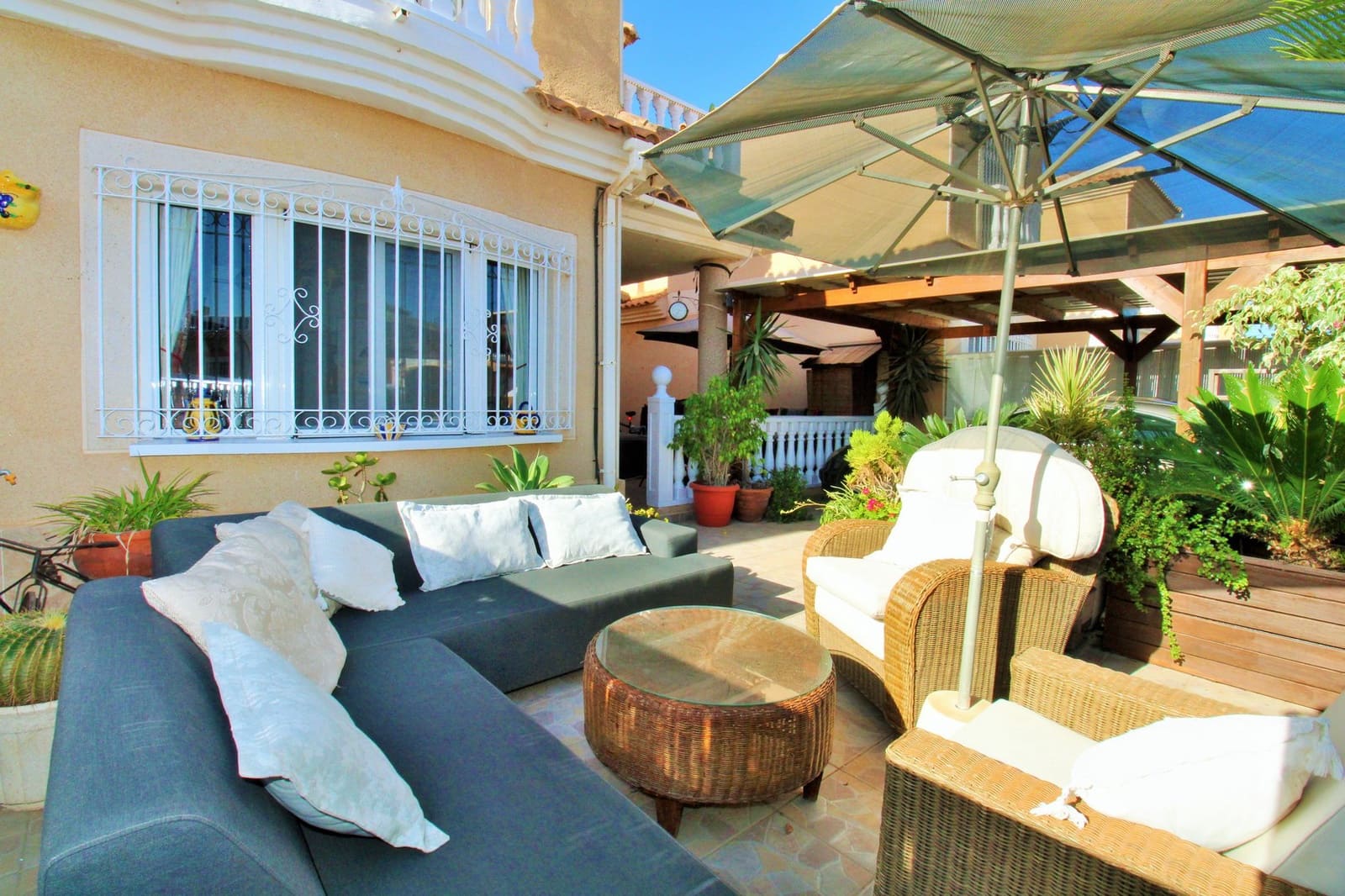 3 sovrum Villa till salu i Playa Flamenca med pool garage - 259 950 € (Ref: 10101922)