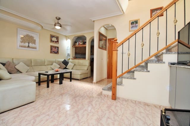 3 soverom Hus til salgs i Villamartin, Orihuela med svømmebasseng garasje - € 229 950 (Ref: 10109062)