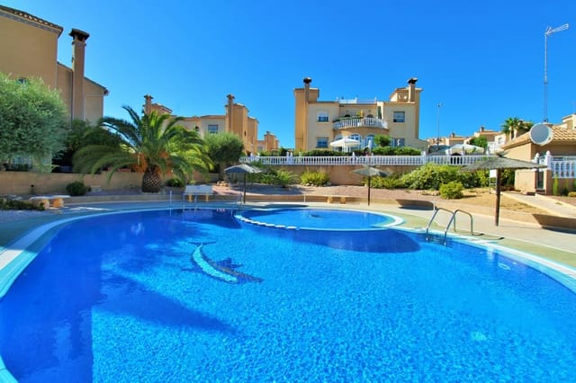 3 soverom Hus til salgs i Villamartin, Orihuela med svømmebasseng garasje - € 229 950 (Ref: 10109062)
