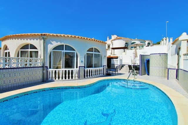 4 makuuhuone Huvila myytävänä paikassa Villamartin, Orihuela mukana uima-altaan 
autotalli - 379 995 € (Ref: 10109063)