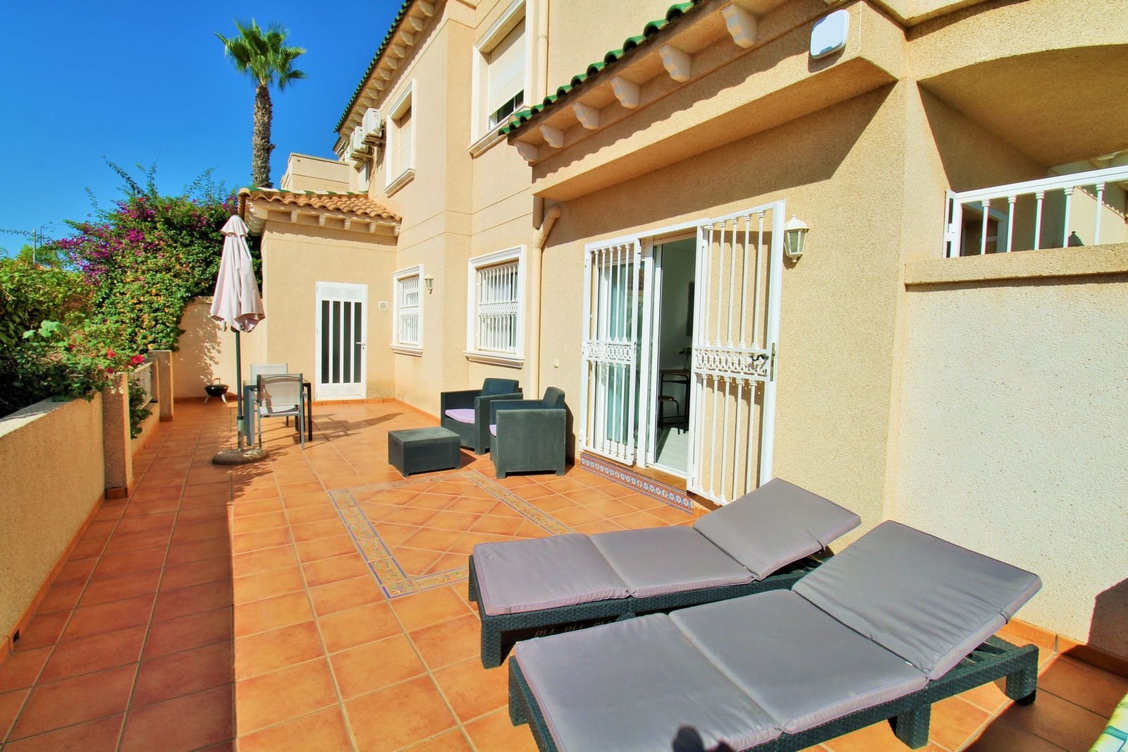 2 bedroom Apartment for sale in Villamartin with pool garage - € 194,950 (Ref: 10109069)