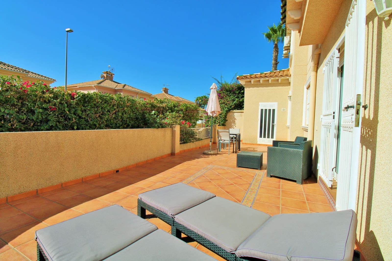 2 bedroom Apartment for sale in Villamartin with pool garage - € 194,950 (Ref: 10109069)