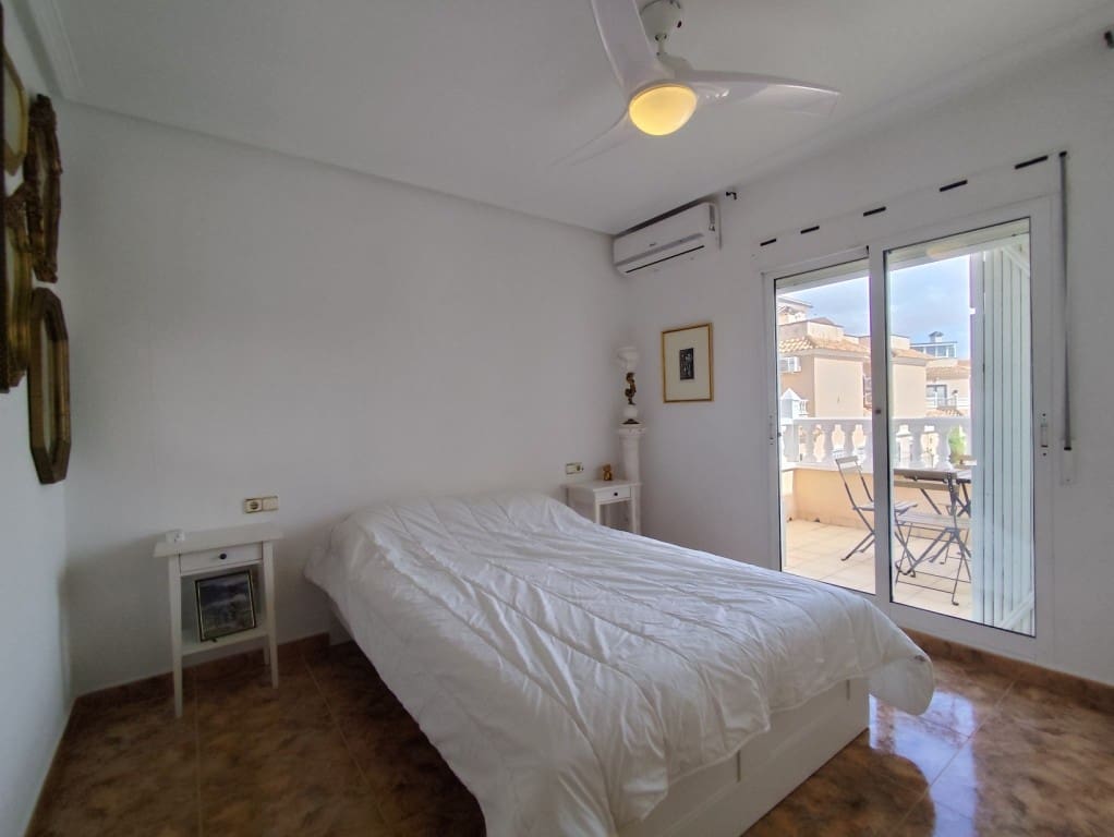 3 chambre Maison de Ville à vendre à Cabo Roig avec piscine - 265 000 € (Ref: 10110931)