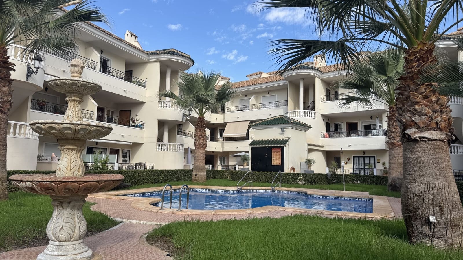 2 slaapkamer Appartement te koop in Jacarilla met zwembad garage - € 139.950 (Ref: 10128235)