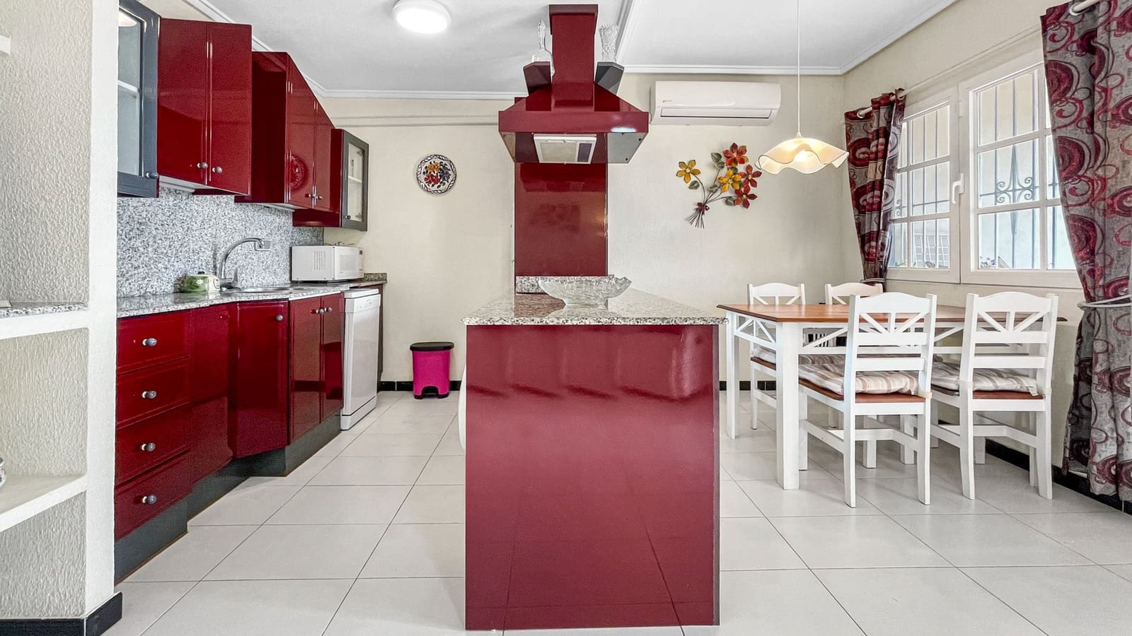 2 bedroom Apartment for sale in Los Altos with pool - € 175,000 (Ref: 10131365)