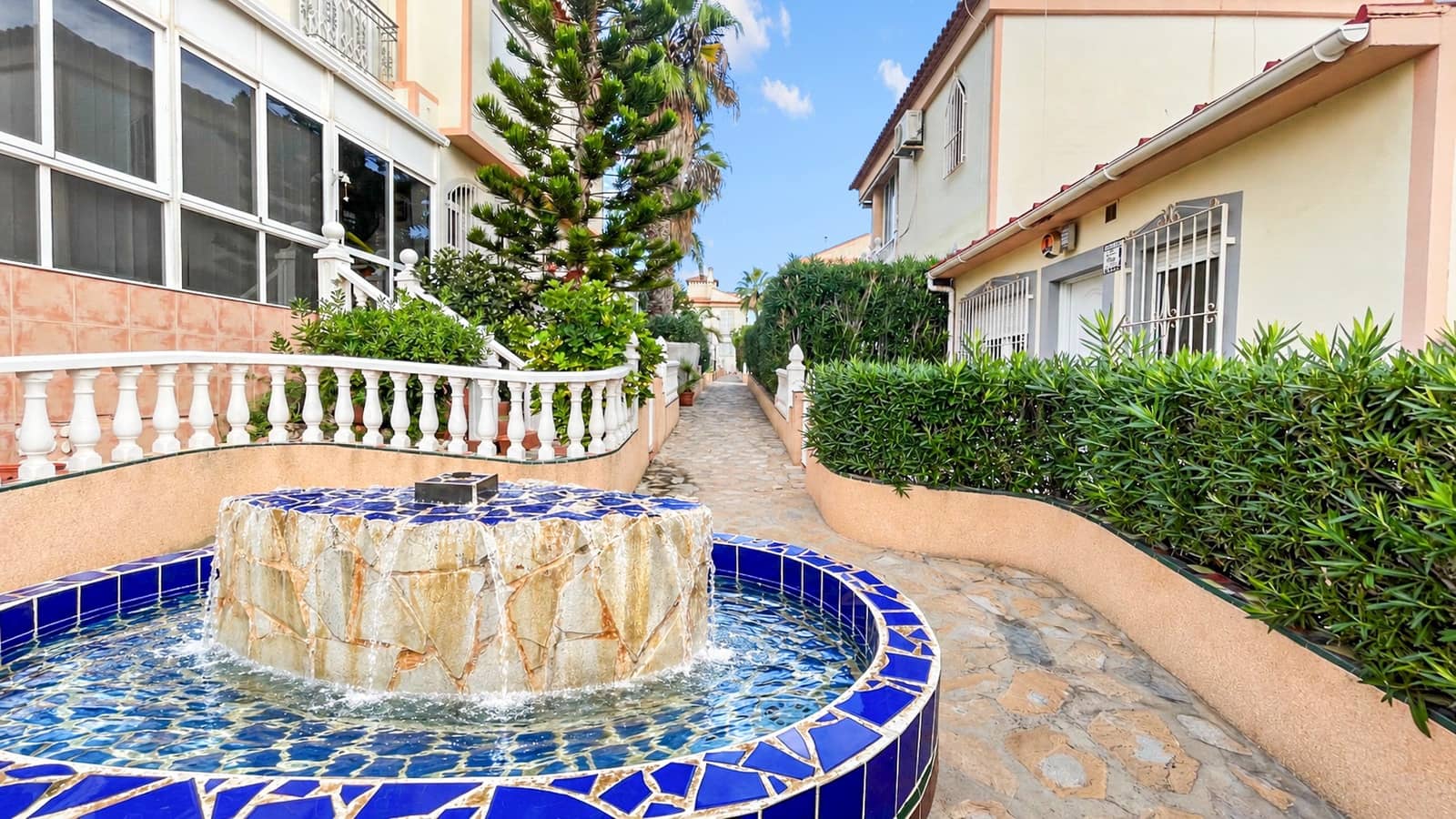 2 bedroom Apartment for sale in Los Altos with pool - € 175,000 (Ref: 10131365)