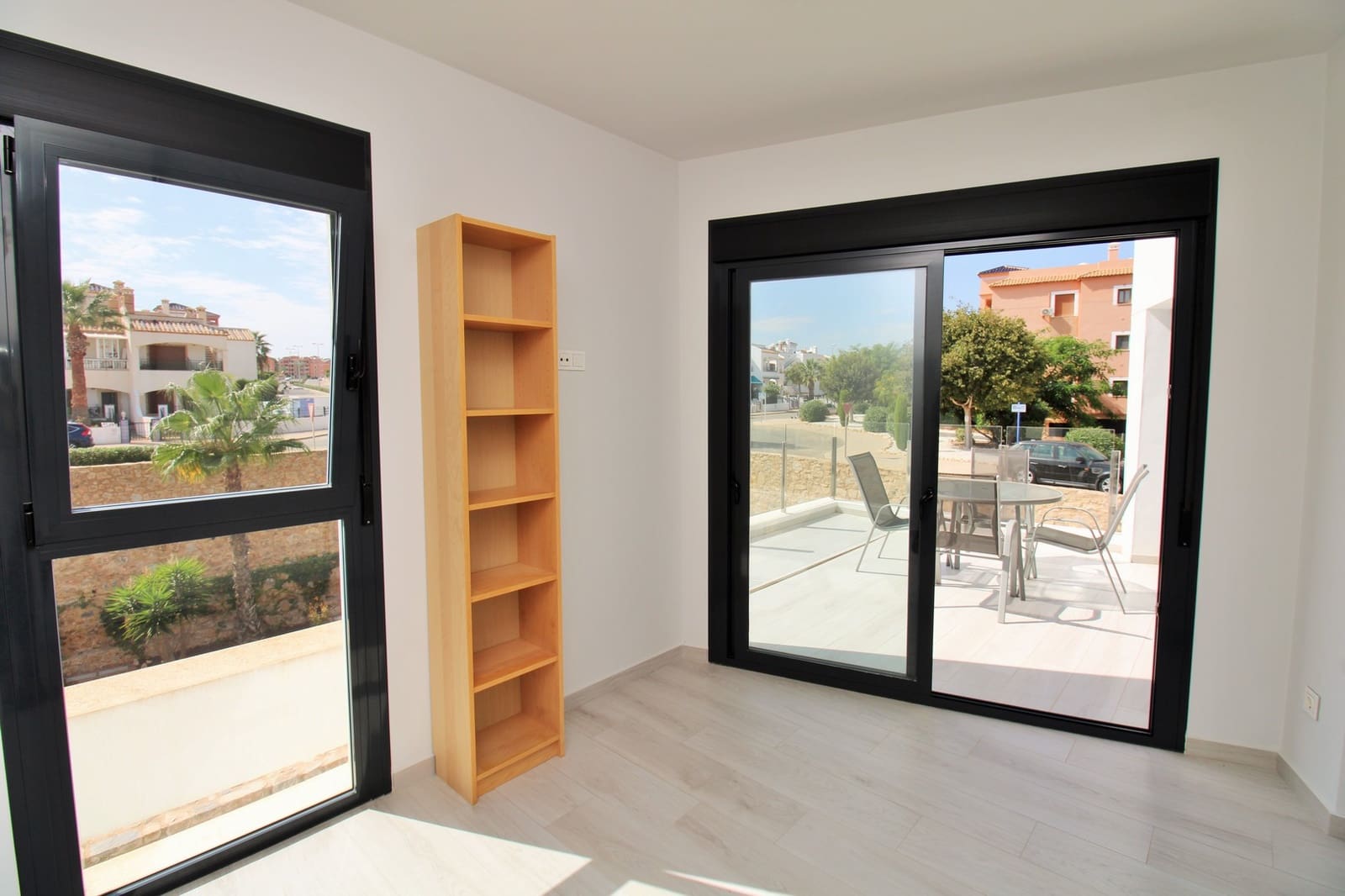 3 sovrum Lägenhet till salu i Villamartin med pool garage - 379 000 € (Ref: 10132660)