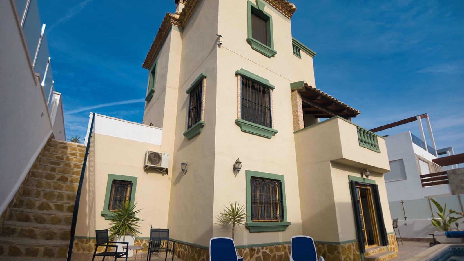 3 quarto Moradia para venda em La Marquesa com piscina - 435 000 € (Ref: 10132667)