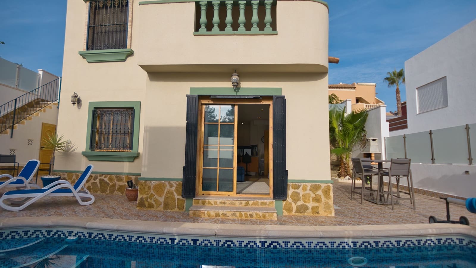 3 quarto Moradia para venda em La Marquesa com piscina - 435 000 € (Ref: 10132667)