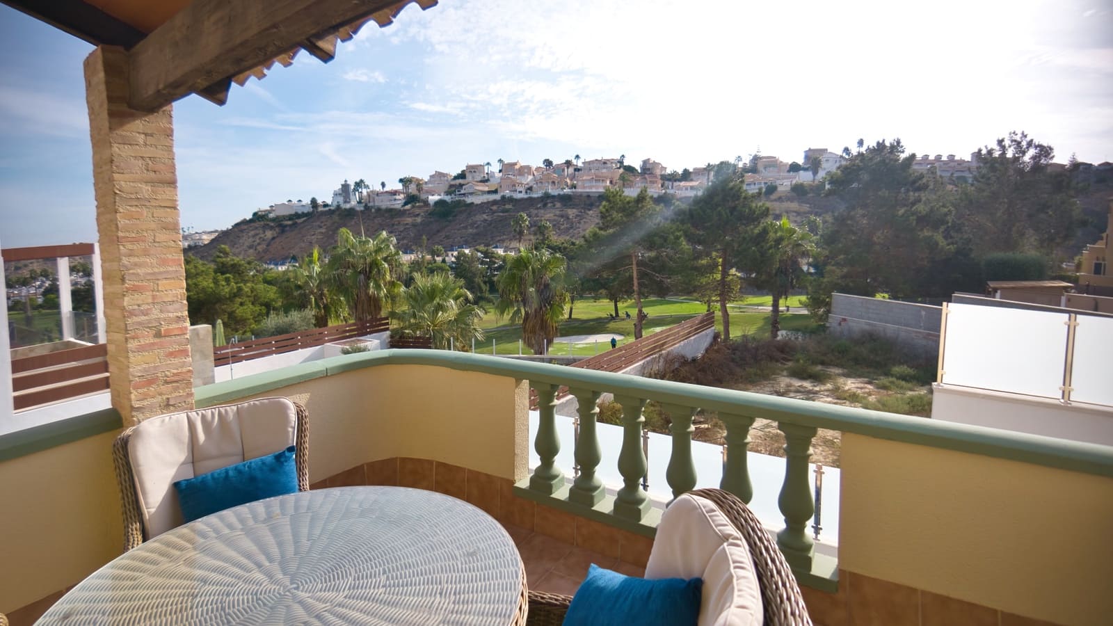 3 quarto Moradia para venda em La Marquesa com piscina - 435 000 € (Ref: 10132667)
