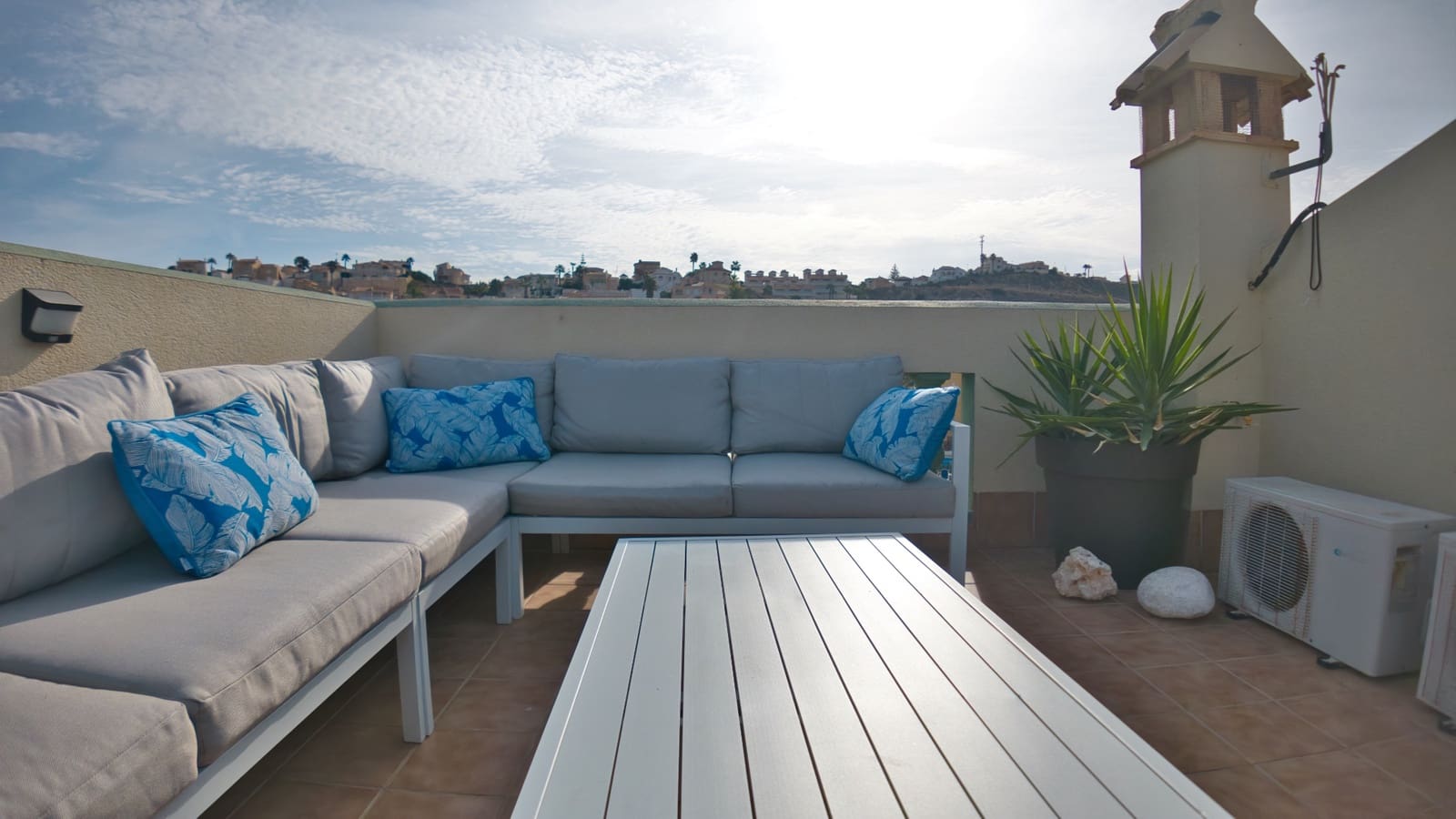 3 quarto Moradia para venda em La Marquesa com piscina - 435 000 € (Ref: 10132667)