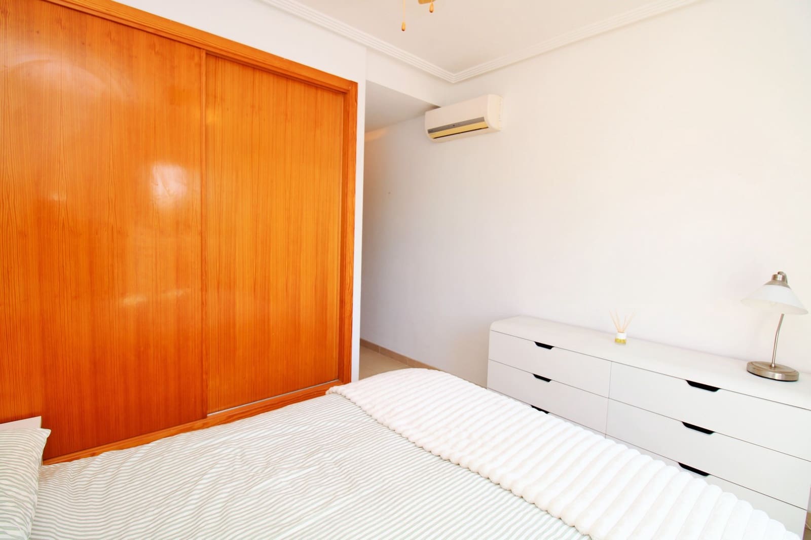 2 slaapkamer Appartement te koop in Villamartin met zwembad garage - € 184.900 (Ref: 10132671)