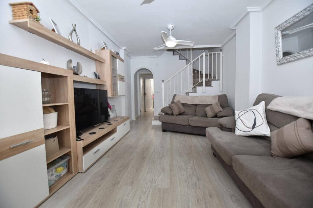 2 makuuhuone Omakotitalo myytävänä paikassa Algorfa mukana uima-altaan - 139 950 € (Ref: 10148426)