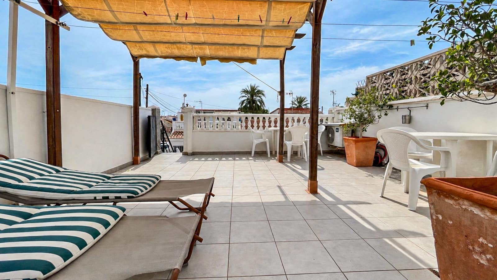 3 chambre Maison de Ville à vendre à Torrevieja - 165 000 € (Ref: 10148427)