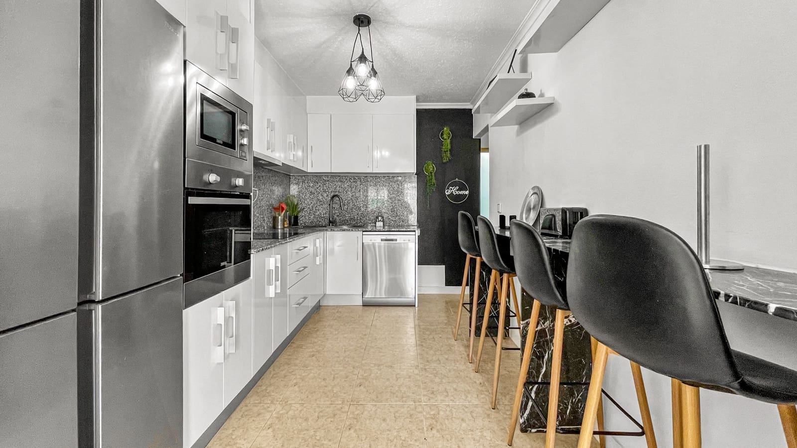 3 chambre Maison de Ville à vendre à Torrevieja - 165 000 € (Ref: 10148427)