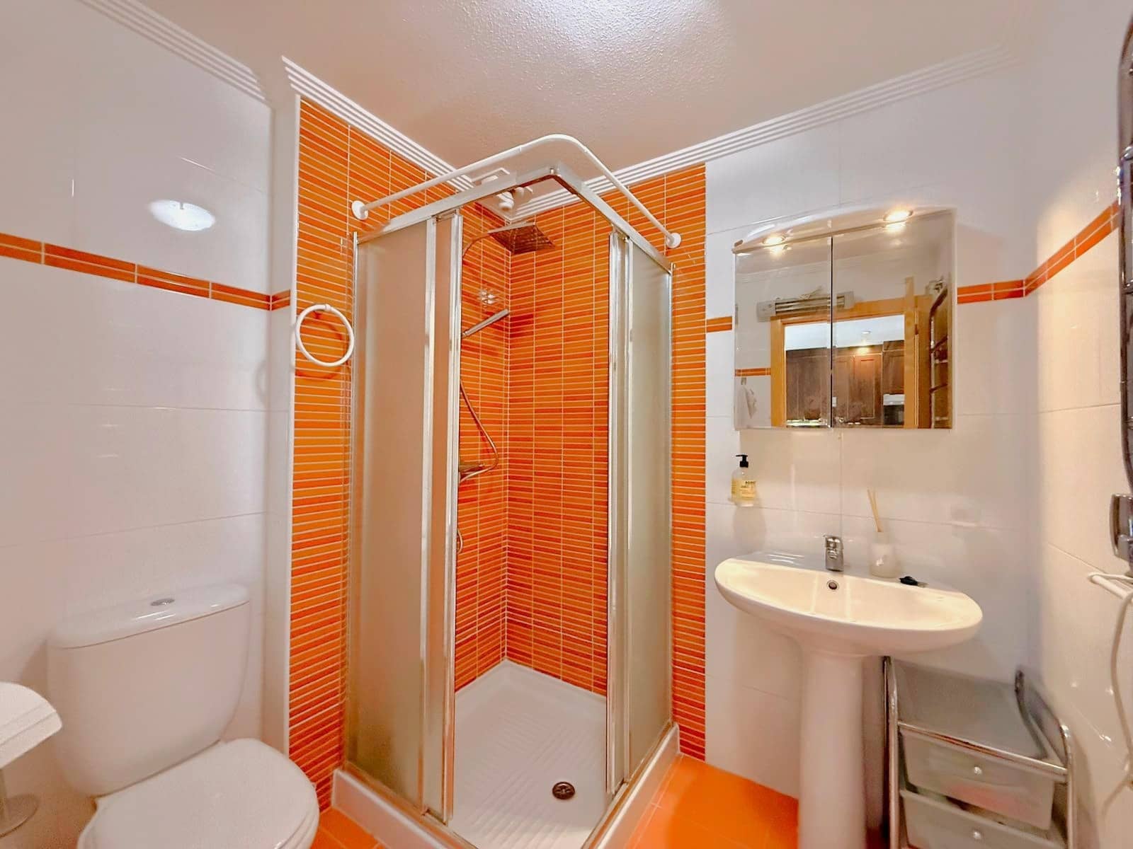 2 slaapkamer Appartement te koop in Villamartin met zwembad garage - € 279.000 (Ref: 10148430)