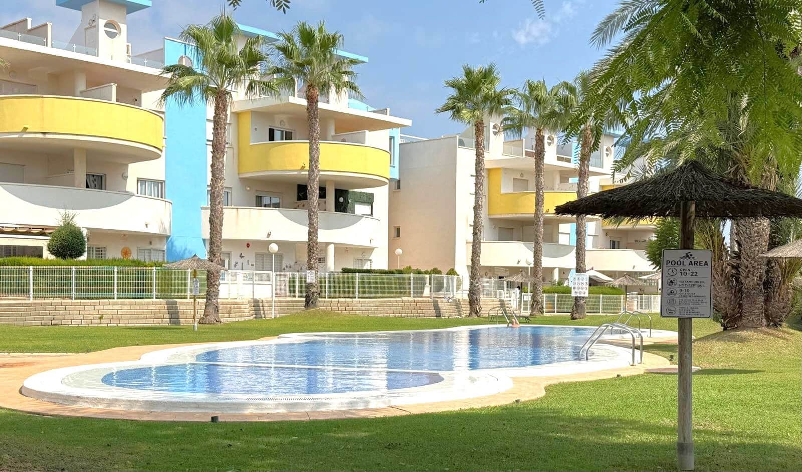 2 slaapkamer Appartement te koop in Villamartin met zwembad garage - € 279.000 (Ref: 10148430)