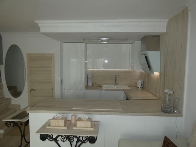 2 sovrum Hus till salu i Los Balcones med pool - 155 000 € (Ref: 10153332)