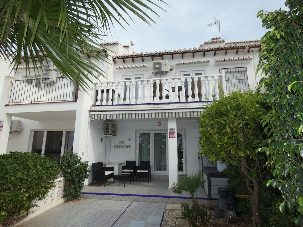 Casa de 2 habitaciones en Los Balcones en venta con piscina - 155.000 € (Ref: 10153332)