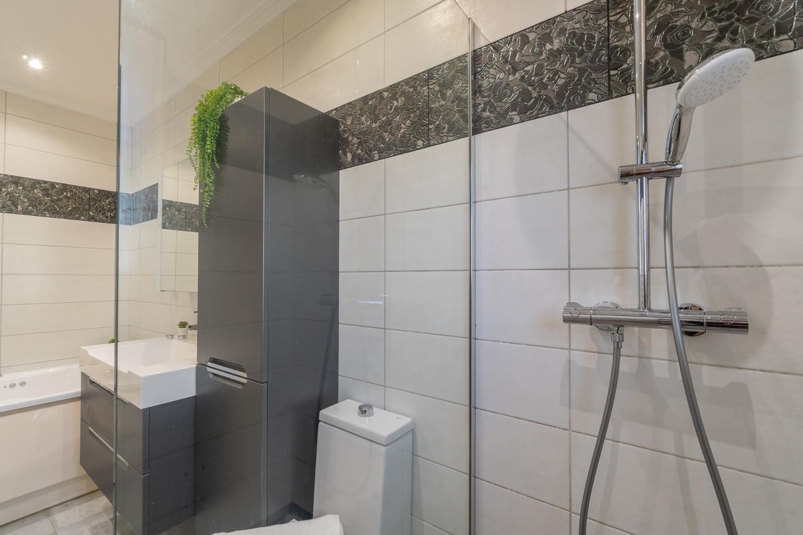 3 soveværelse Villa til salg i Playa Flamenca med swimmingpool garage - € 520.000 (Ref: 10161155)