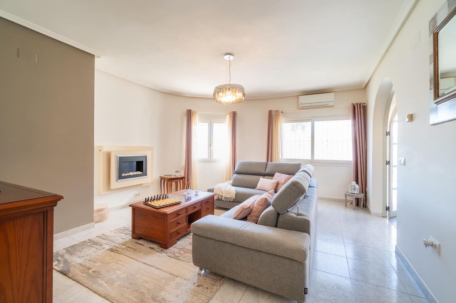 3 soveværelse Villa til salg i Playa Flamenca med swimmingpool garage - € 520.000 (Ref: 10161155)