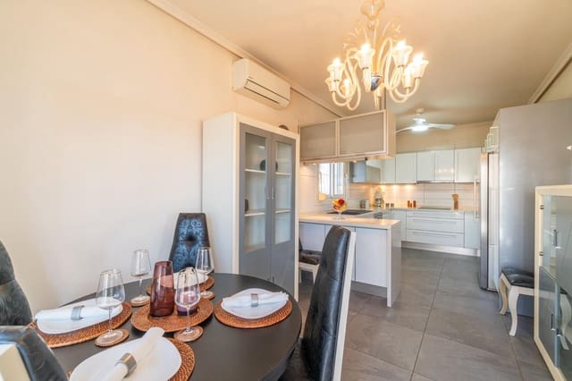 3 soveværelse Villa til salg i Playa Flamenca, Orihuela med swimmingpool garage - € 520.000 (Ref: 10161155)