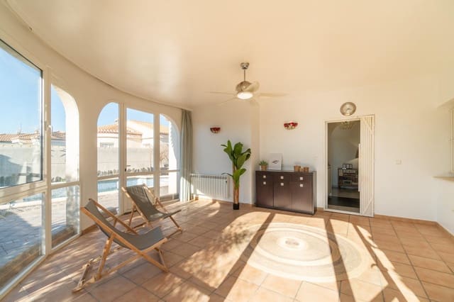 3 soveværelse Villa til salg i Playa Flamenca, Orihuela med swimmingpool garage - € 520.000 (Ref: 10161155)