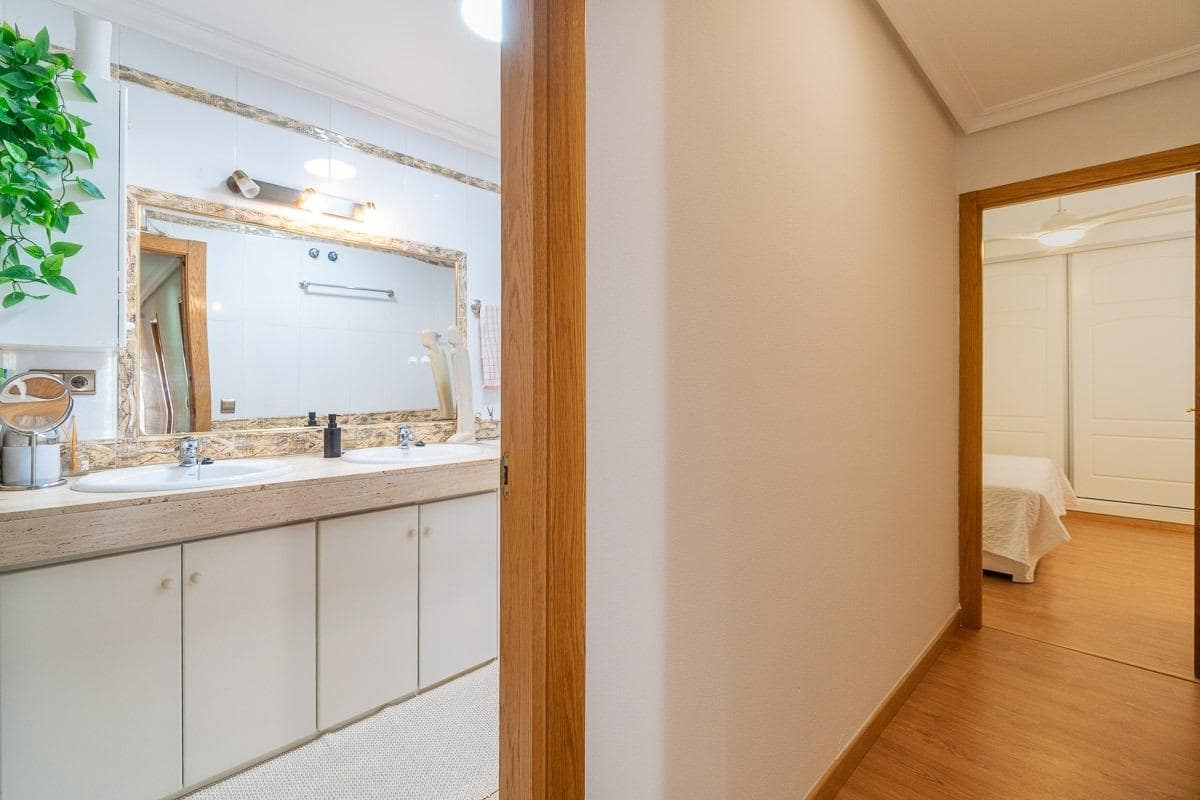 3 sovrum Lägenhet till salu i Torrevieja - 239 500 € (Ref: 10161157)