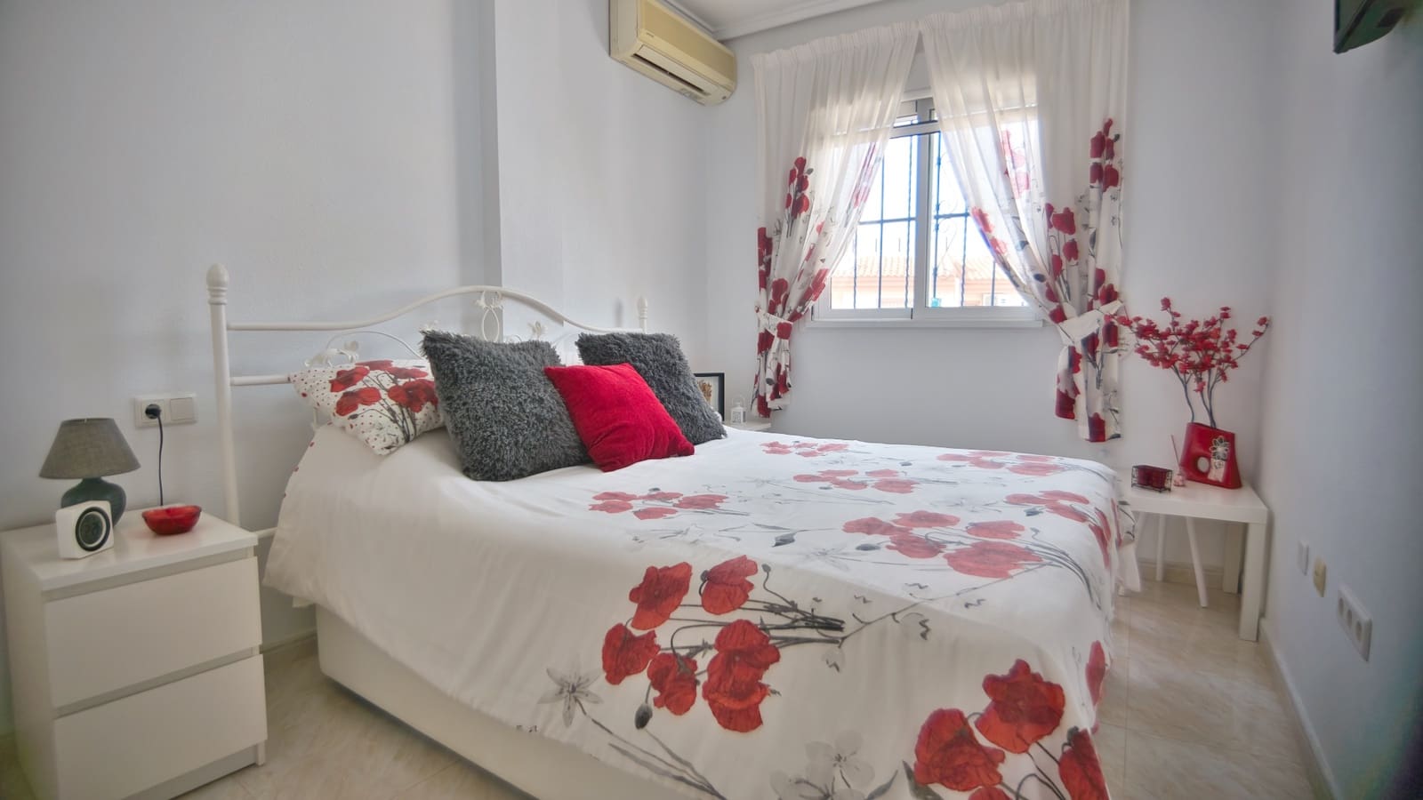 2 soverom Leilighet til salgs i La Marquesa med svømmebasseng - € 165 000 (Ref: 10164767)