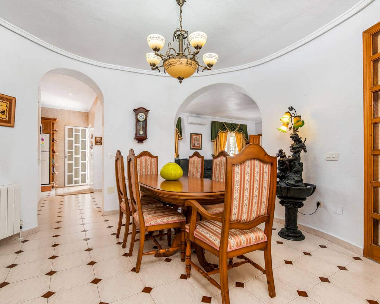 4 bedroom Villa for sale in Ciudad Quesada with pool garage - € 580,000 (Ref: 10164779)
