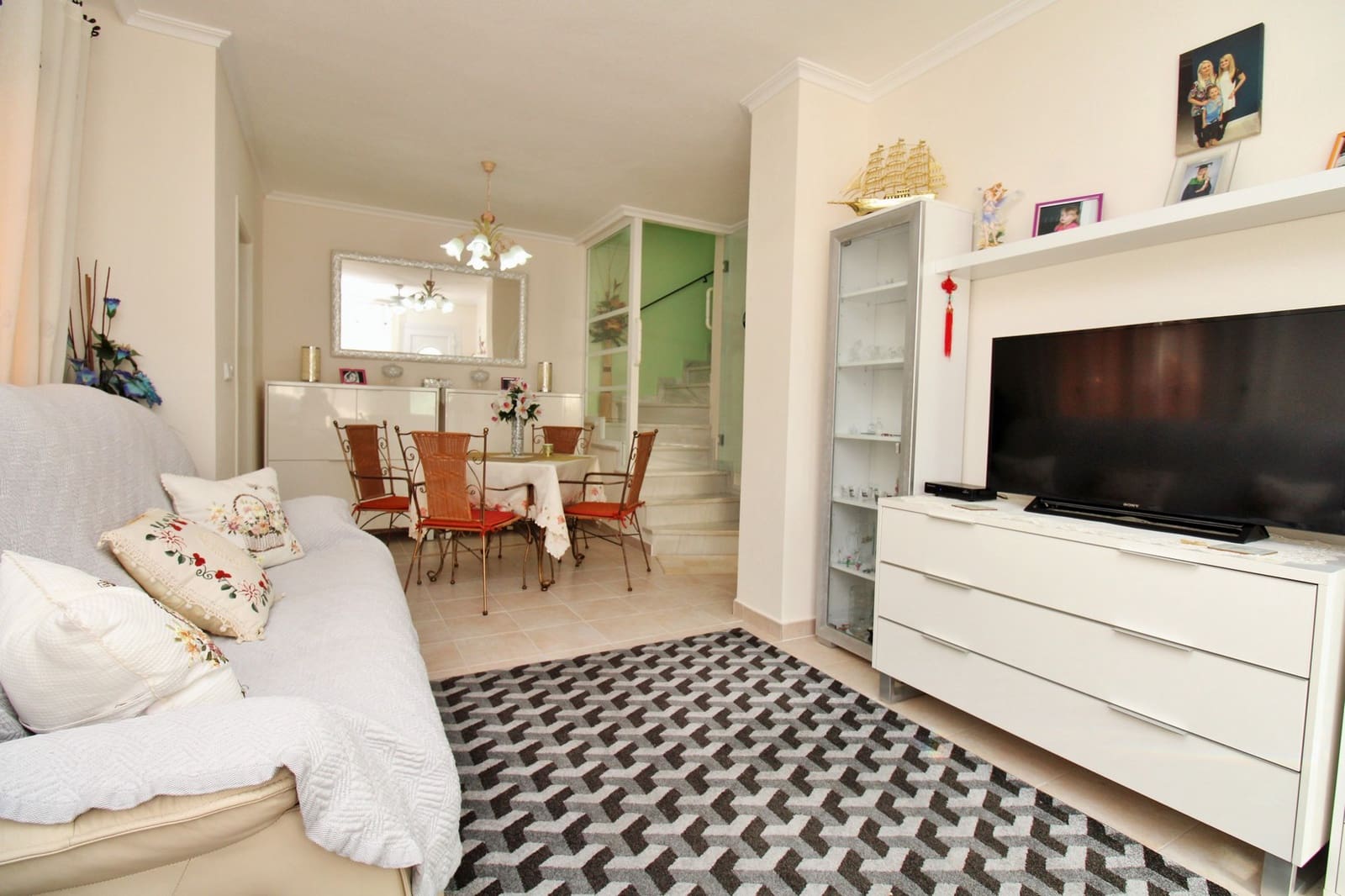 3 soverom Hus til salgs i Playa Flamenca med svømmebasseng garasje - € 225 000 (Ref: 10168351)