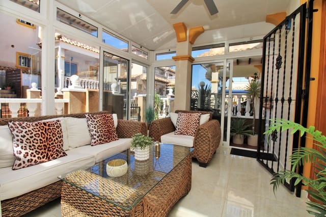 2 soveværelse Byhus til salg i Villamartin, Orihuela med swimmingpool garage - € 229.950 (Ref: 10174468)