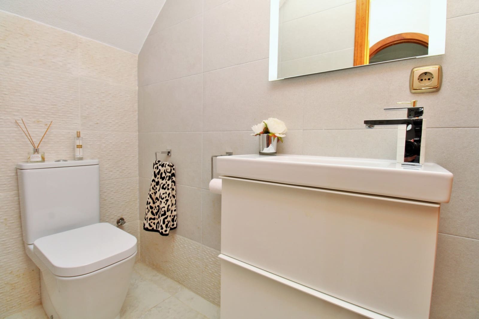 2 soveværelse Byhus til salg i Villamartin med swimmingpool garage - € 229.950 (Ref: 10174468)