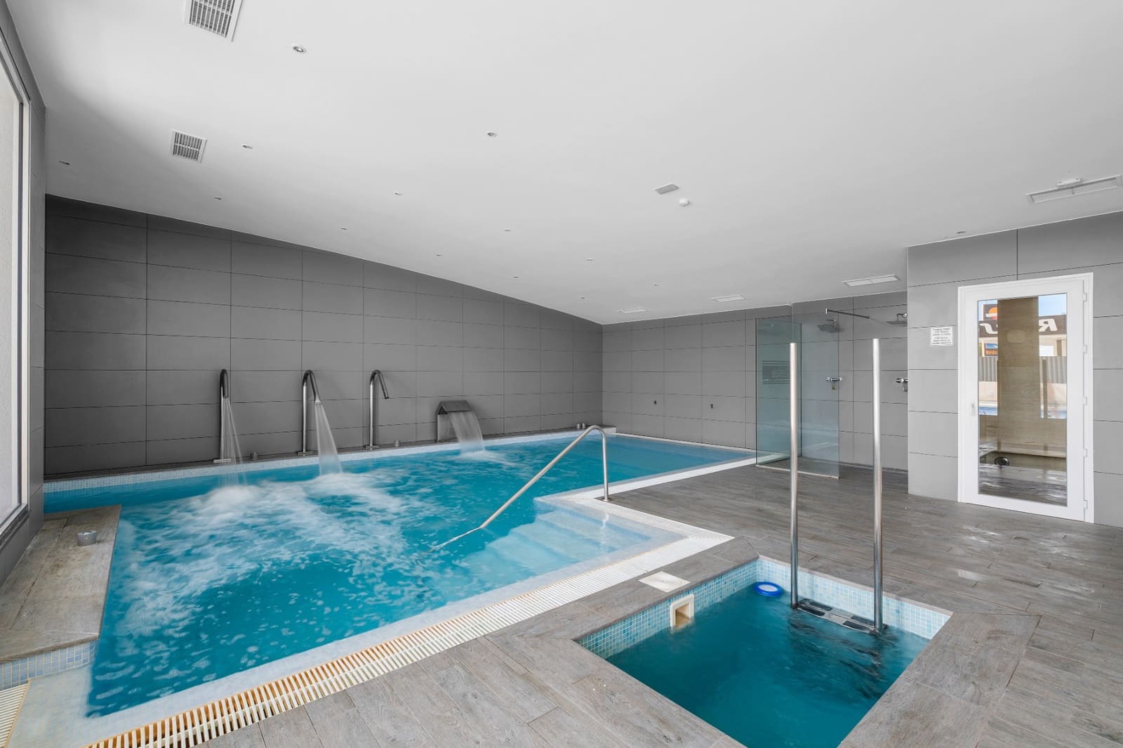 2 soverom Leilighet til salgs i Los Dolses med svømmebasseng garasje - € 219 900 (Ref: 10174469)