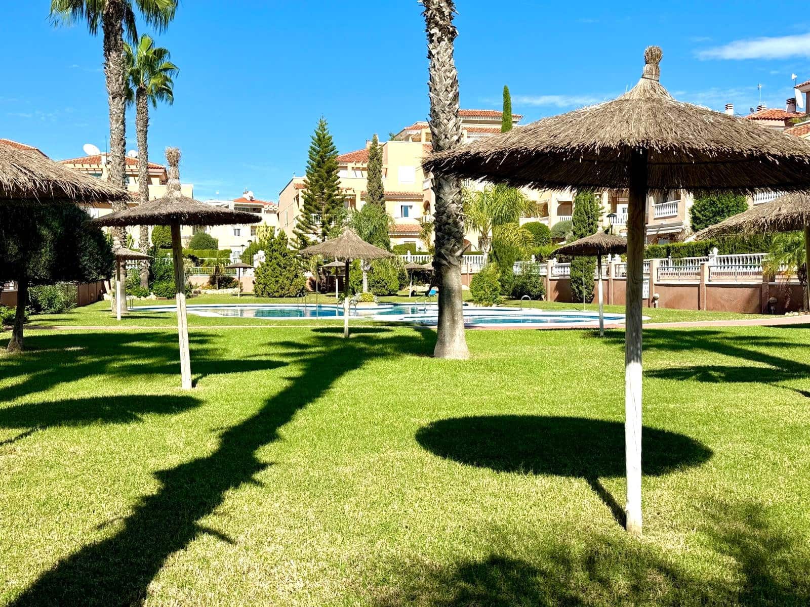 3 bedroom Apartment for sale in Playa Flamenca with pool - € 245,000 (Ref: 9516101)