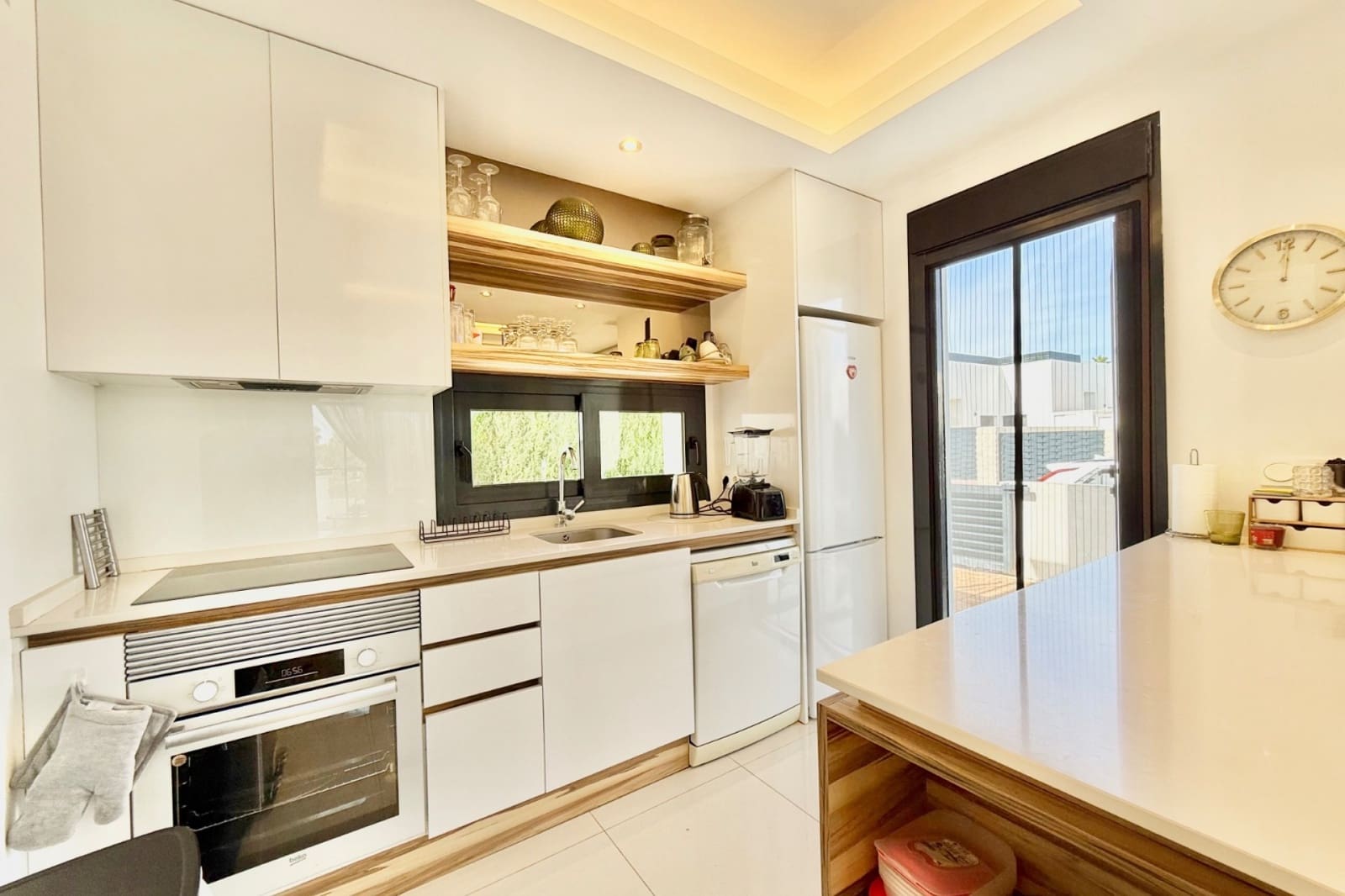 Casa de 3 habitaciones en Ciudad Quesada en venta con piscina garaje - 340.000 € (Ref: 9516112)