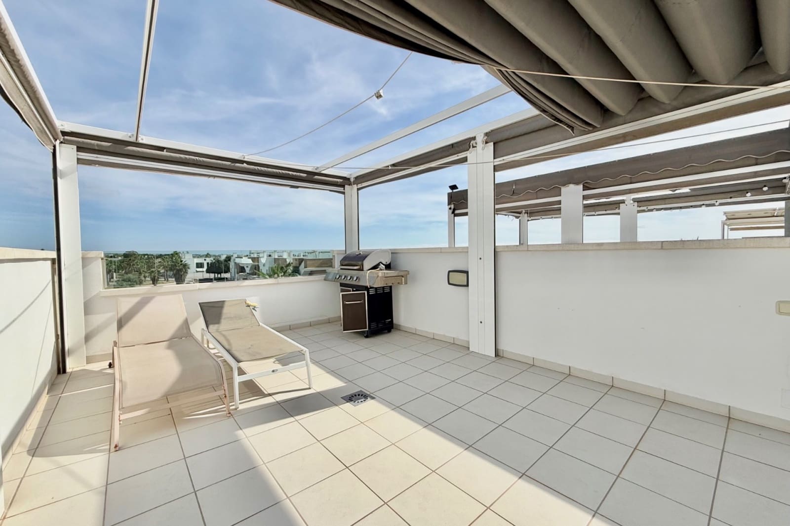 Casa de 3 habitaciones en Ciudad Quesada en venta con piscina garaje - 340.000 € (Ref: 9516112)